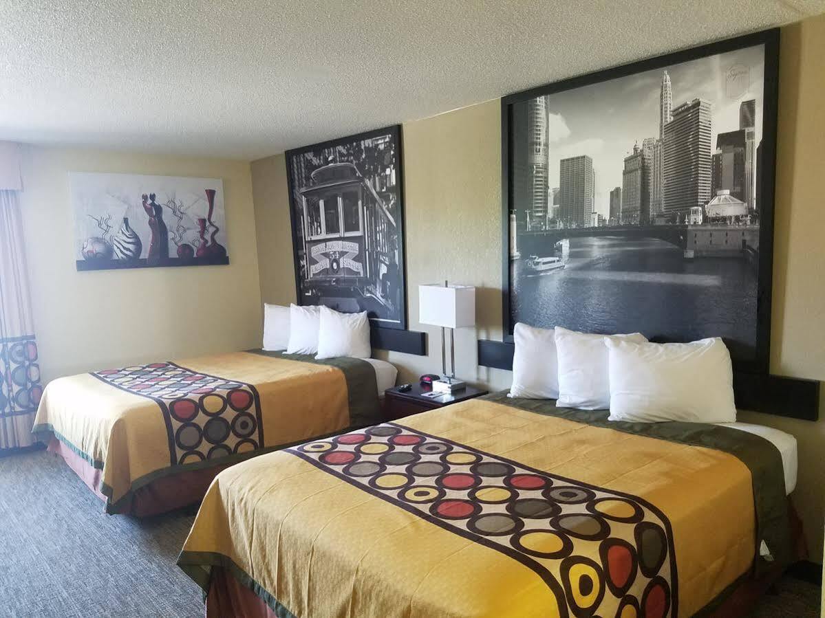 Super 8 By Wyndham Wichita North Hotel Kültér fotó